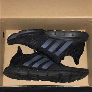 Adidas Swift Run